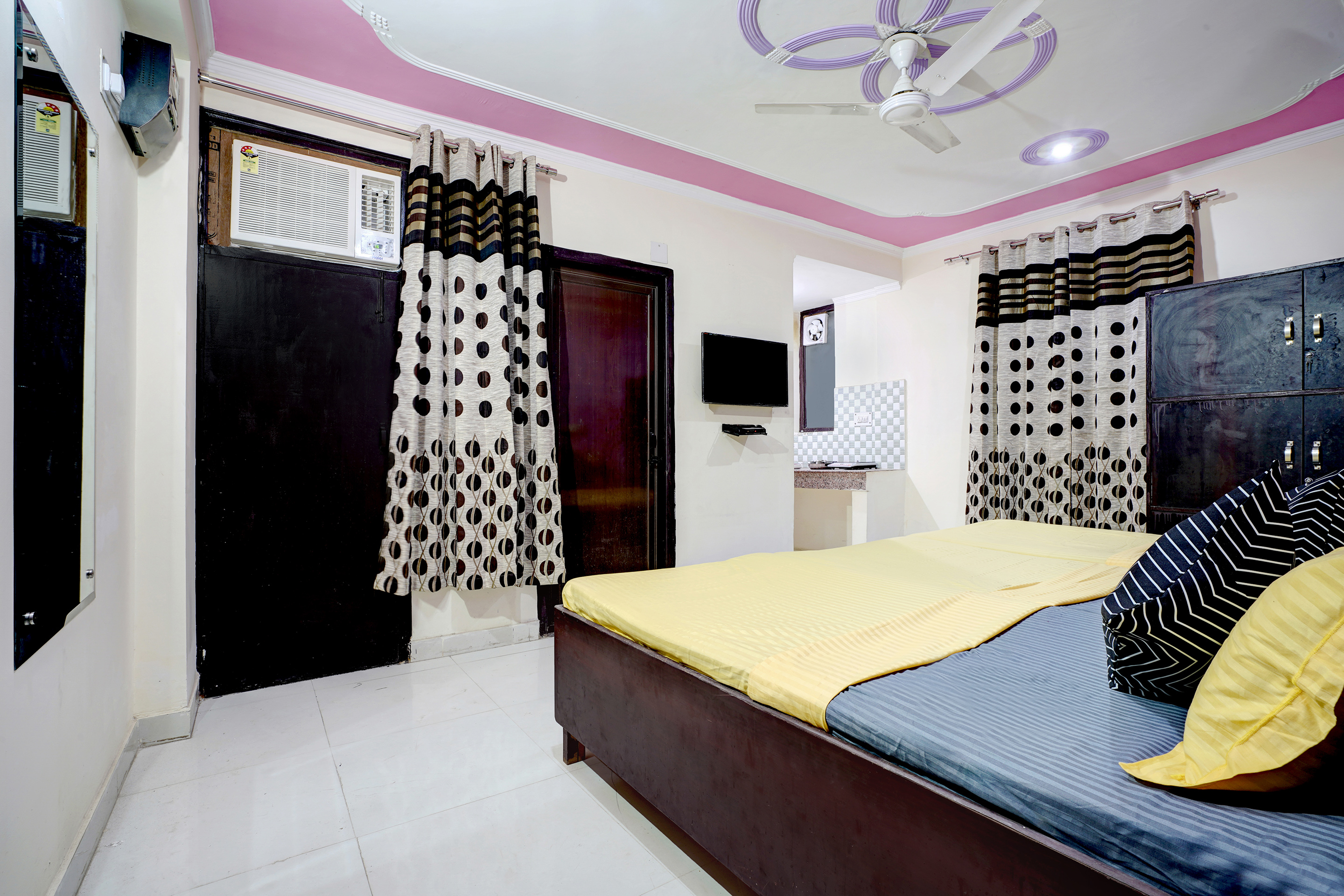 Fully Furnished Floor Rent DLF Phase 3 Gurgaon
